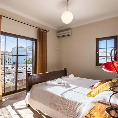 Mangas By Select Αλμπουφέιρα